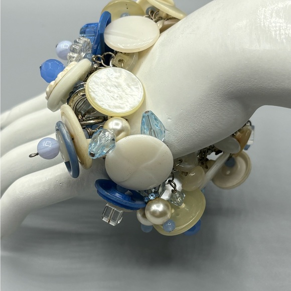 Upcycled Cha Cha Bracelet JP125 - Picture 1 of 7